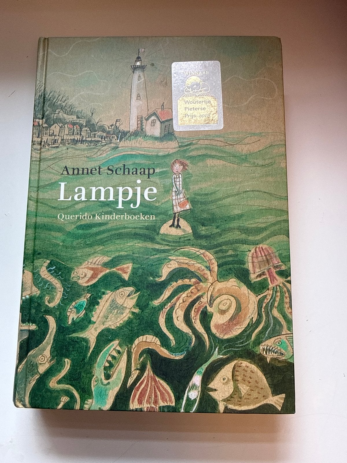 Lampje - Annet Schaap (Querido Kinderboeken), Ophalen of Verzenden, Zo goed als nieuw, Sprookjes