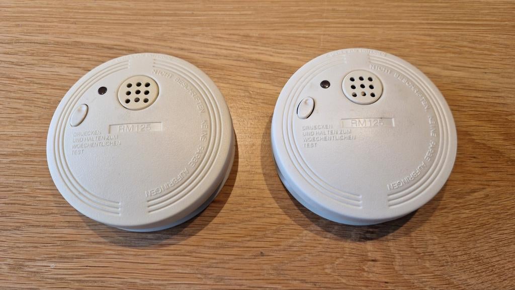 2 goede rookmelders., Ophalen of Verzenden, Zo goed als nieuw, Detector, Sensor of Melder, Rook