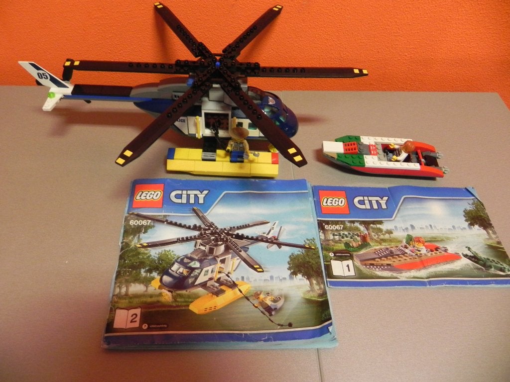 lego city no 60067 -vliegtuig boot - 2 in 1, Kinderen en Baby's, Speelgoed | Duplo en Lego, City, Lego, Ophalen of Verzenden, Zo goed als nieuw