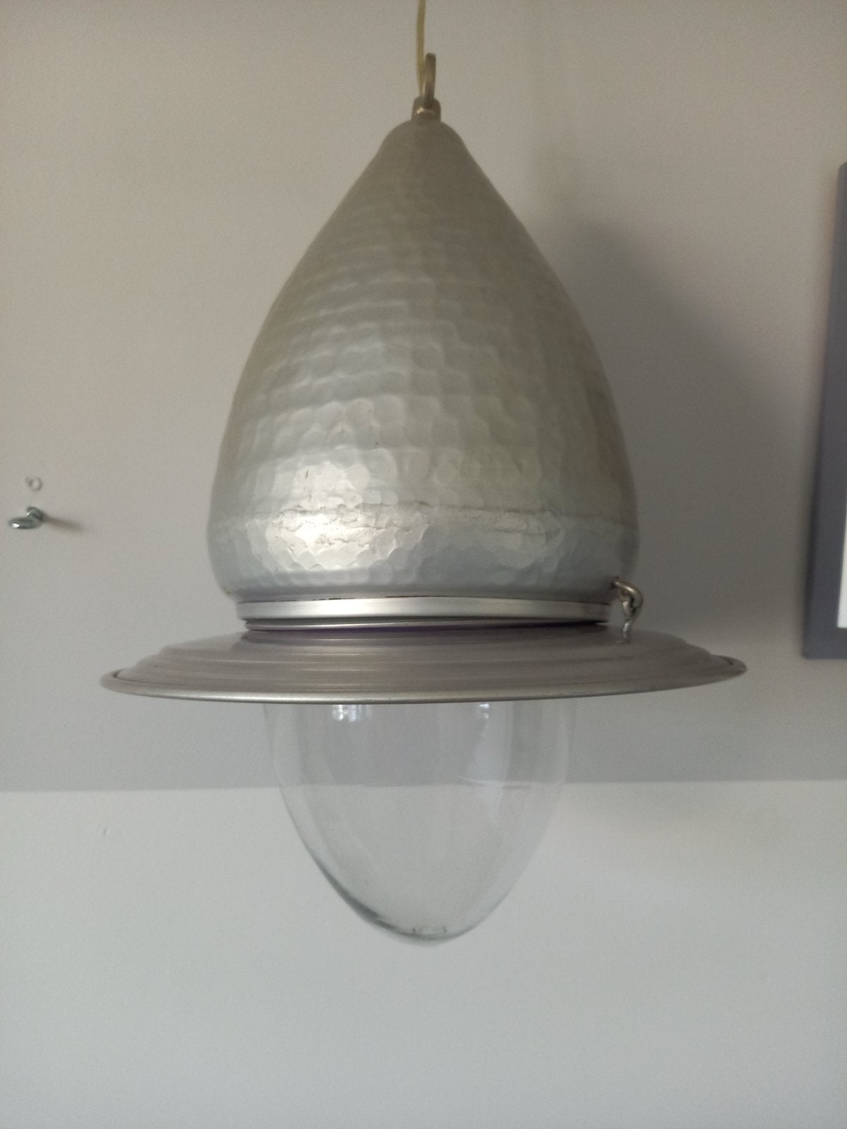 Aparte hanglamp van aluminium en glas, 58 cm hoog, Huis en Inrichting, Lampen | Hanglampen, Ophalen, Zo goed als nieuw, Glas, 50 tot 75 cm
