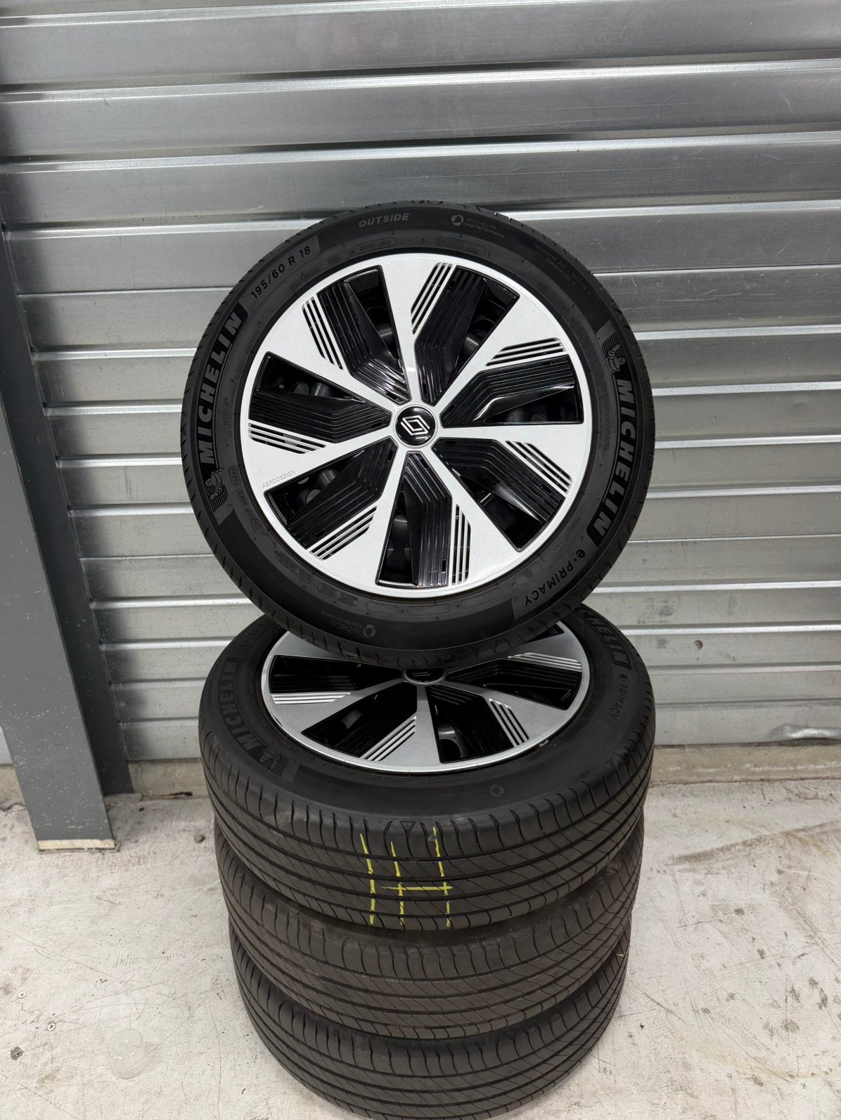 Renault Megane E-tech 18 inch, Ophalen, 18 inch, Banden en Velgen, Winterbanden