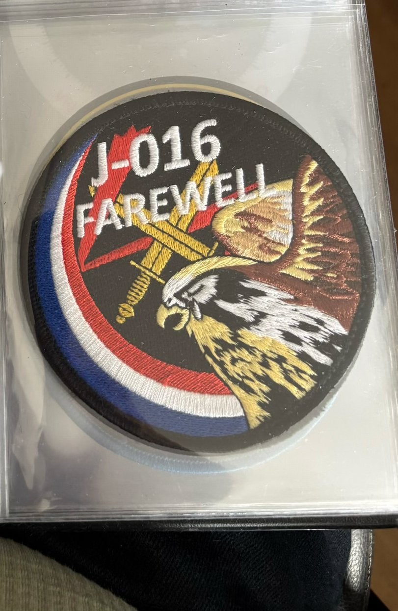 RNLAF J-016 Farewell Patch - F-16 Fighting Falcon, Verzamelen, Ophalen of Verzenden, Nieuw, Patch, Badge of Embleem