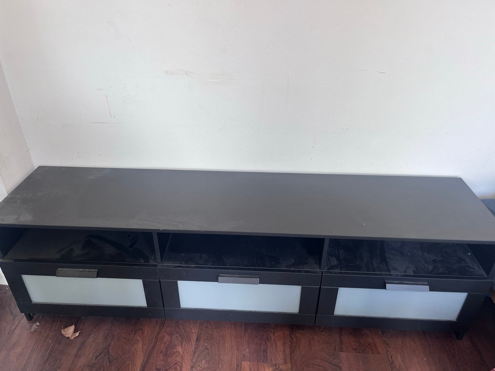 Zwart tv-meubel met lades en open vakken, Ophalen, Gebruikt, 150 tot 200 cm, Minder dan 100 cm