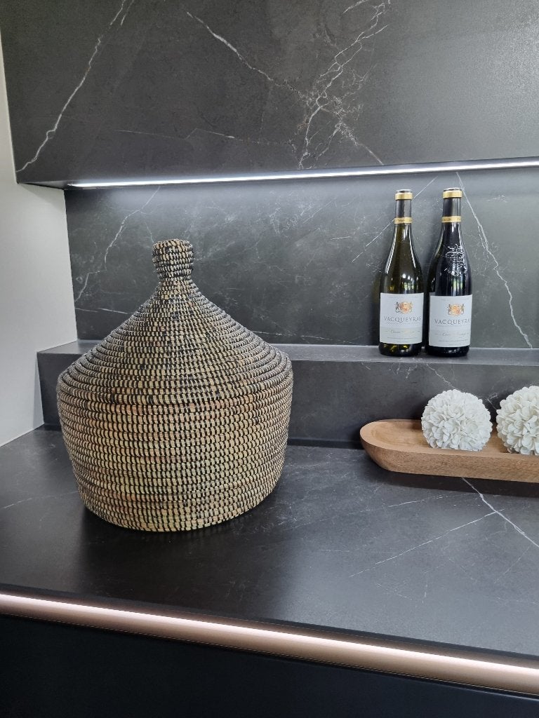 Afrikaanse zwarte opbergmand tajine zeegras Senegal, Huis en Inrichting, Overige materialen, Mand, Rond, Nieuw