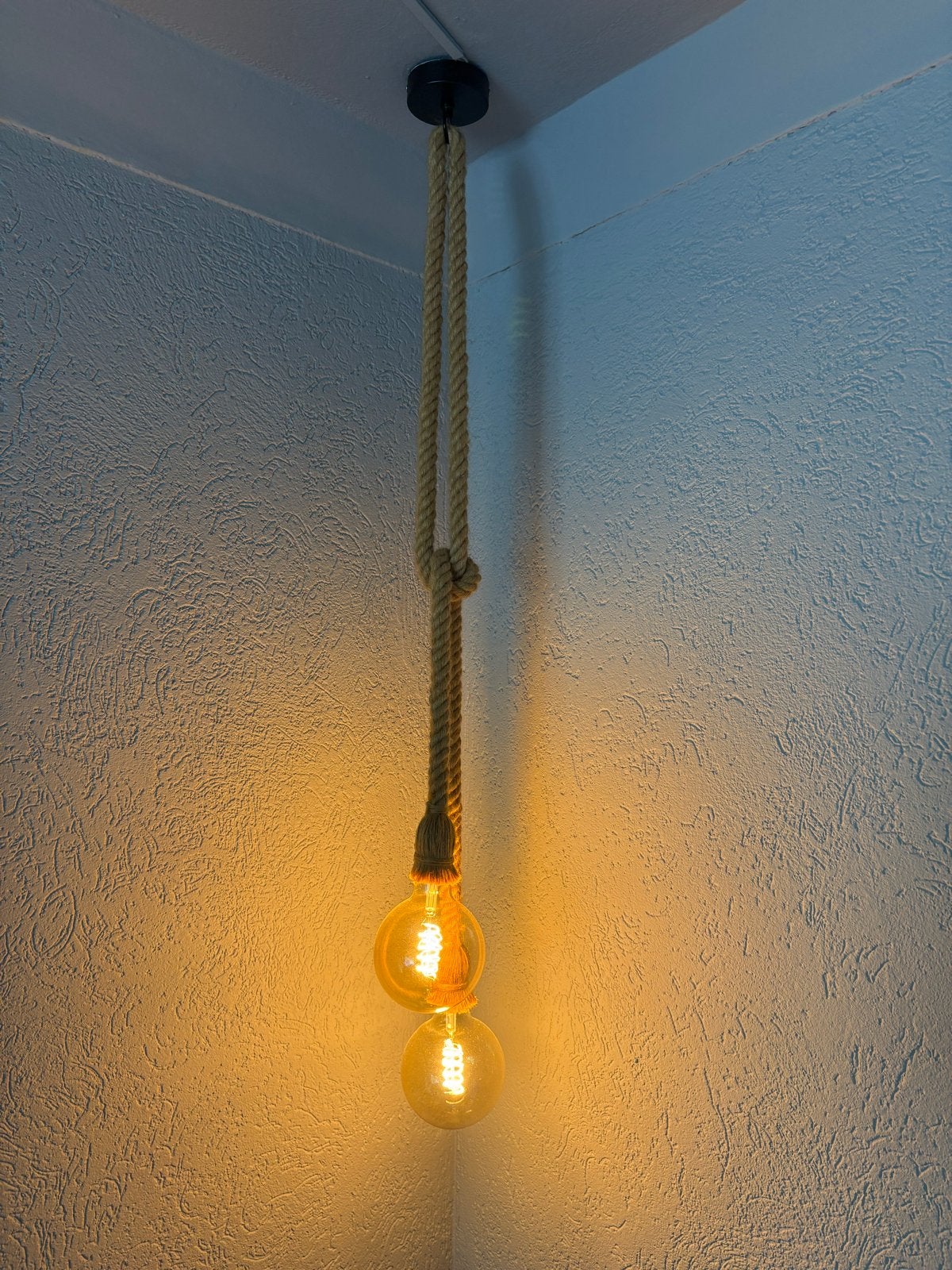 Hanglamp met touw en 2 Edison gloeilampen, Ophalen of Verzenden, Zo goed als nieuw, Natuurlijk materiaal, E27 (groot)