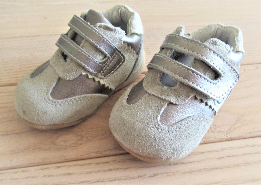 Beegle babyschoen en slofsokken, Schoentjes, Jongetje of Meisje, Ophalen of Verzenden, Zo goed als nieuw