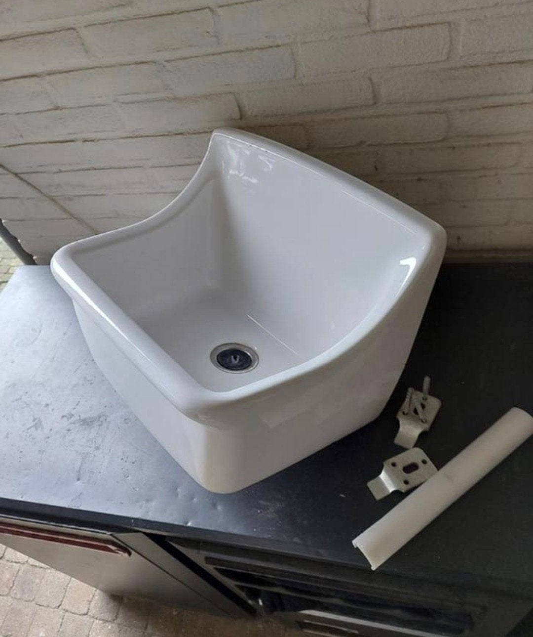 Wasbak kompleet met bevestiging en kraan, Ophalen of Verzenden, Wastafel
