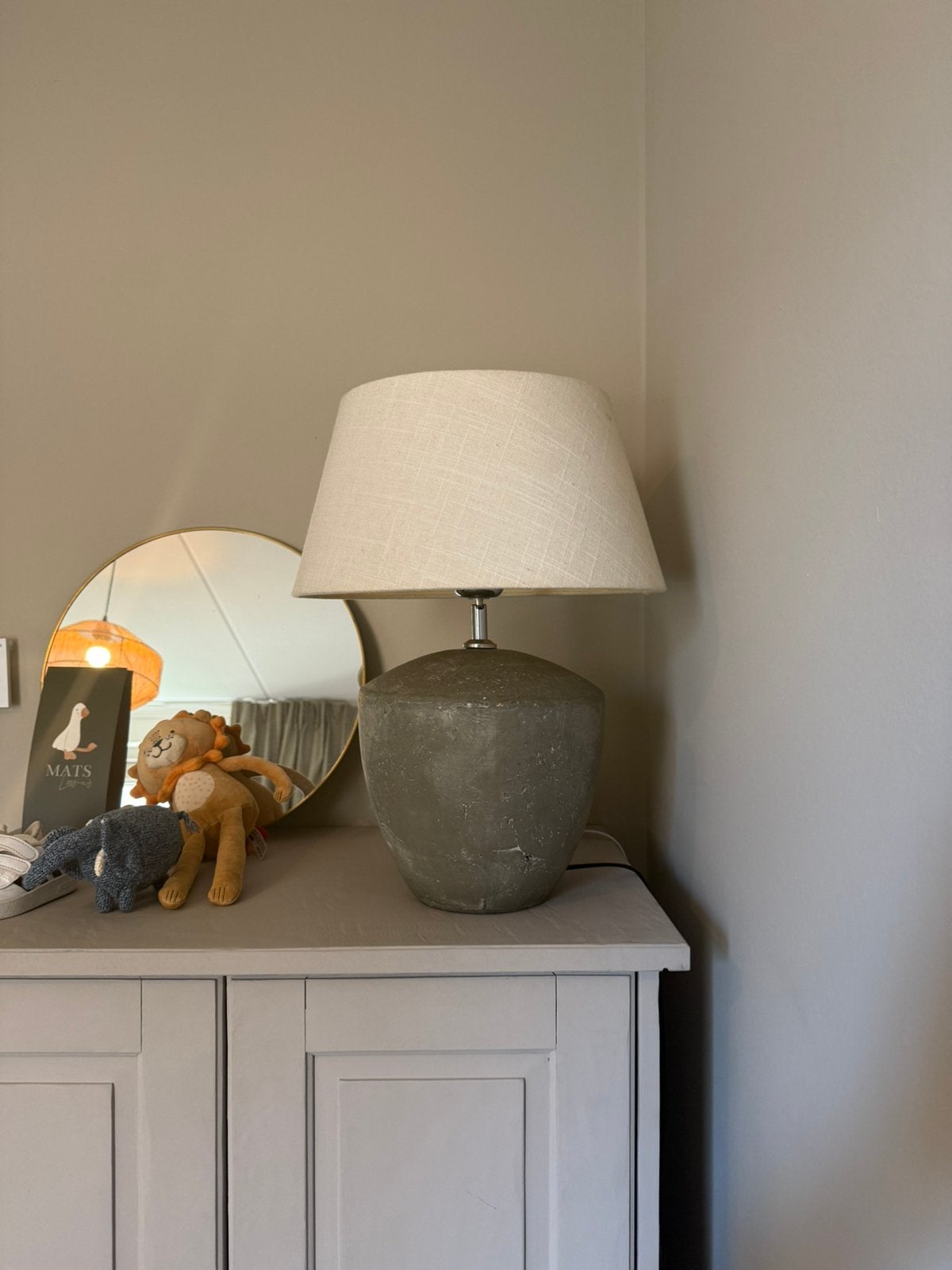 Tafellamp beton look, Huis en Inrichting, Ophalen, Overige typen, Zo goed als nieuw, Grijs