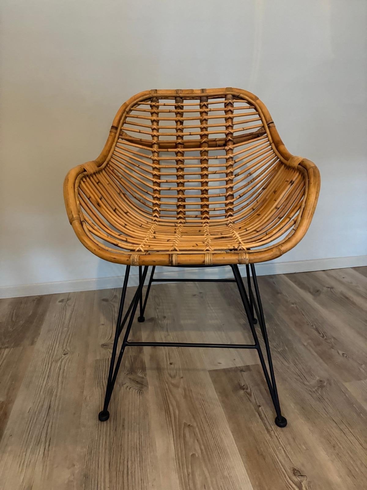 Rotan stoel met metalen onderstel, Ophalen, Bruin, Riet of Rotan, Zo goed als nieuw