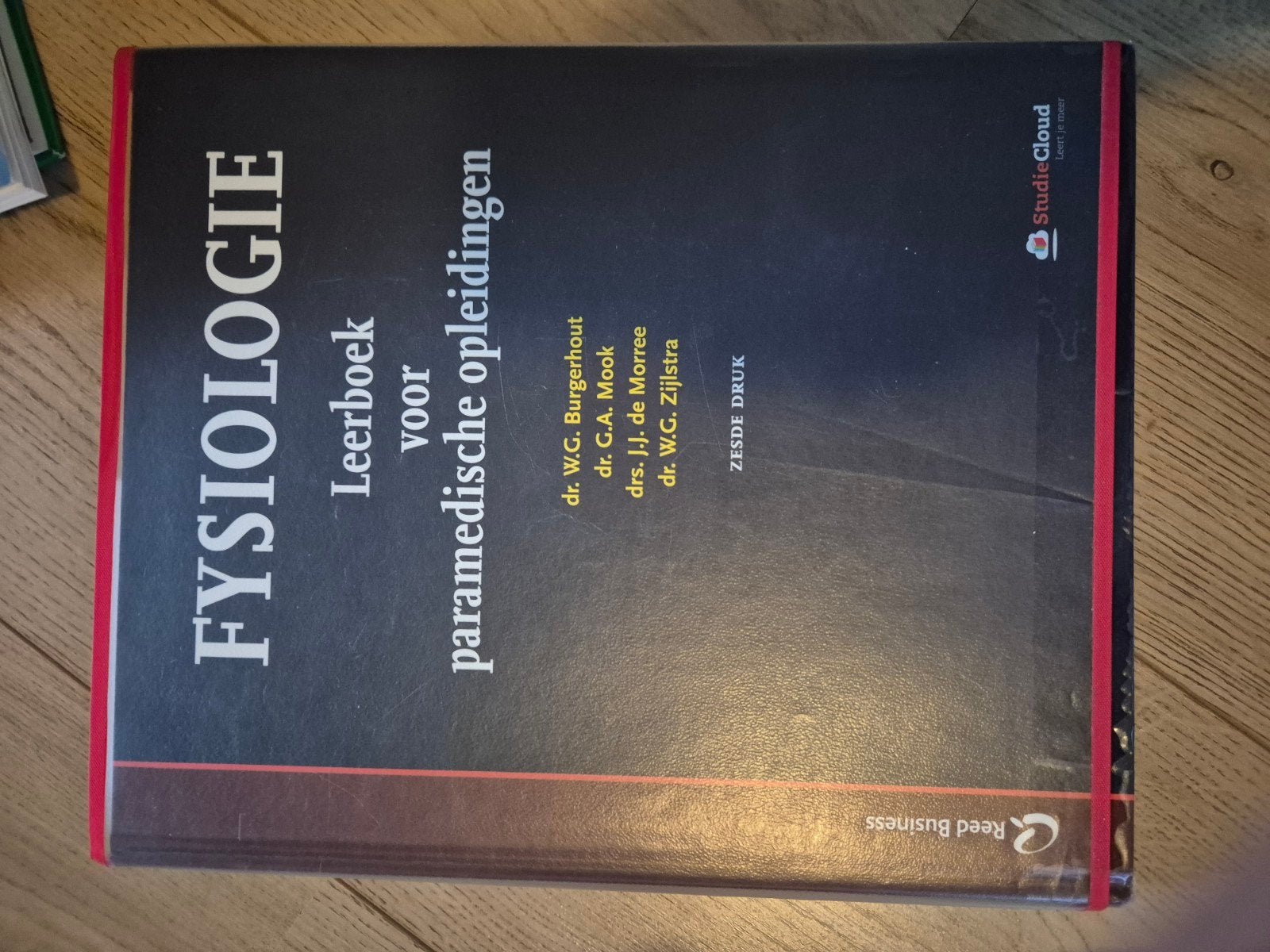 Fysiologie Leerboek voor paramedische opleidingen, Ophalen, HBO, Zo goed als nieuw, Dr. W.G. Burgerhout, dr. G.A. Mook, drs.