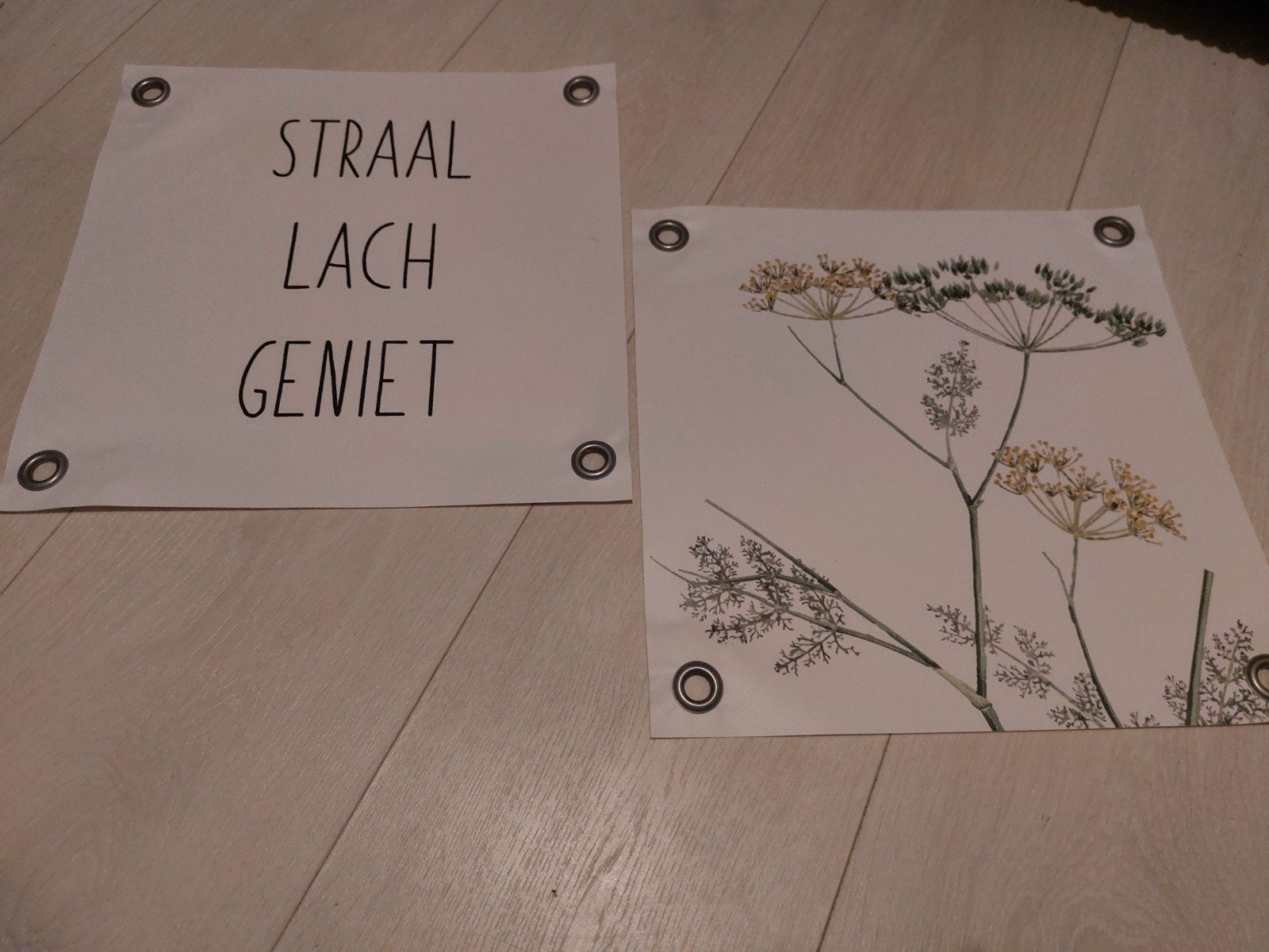 2 muurposters van 20x20xm, Ophalen of Verzenden, Zo goed als nieuw