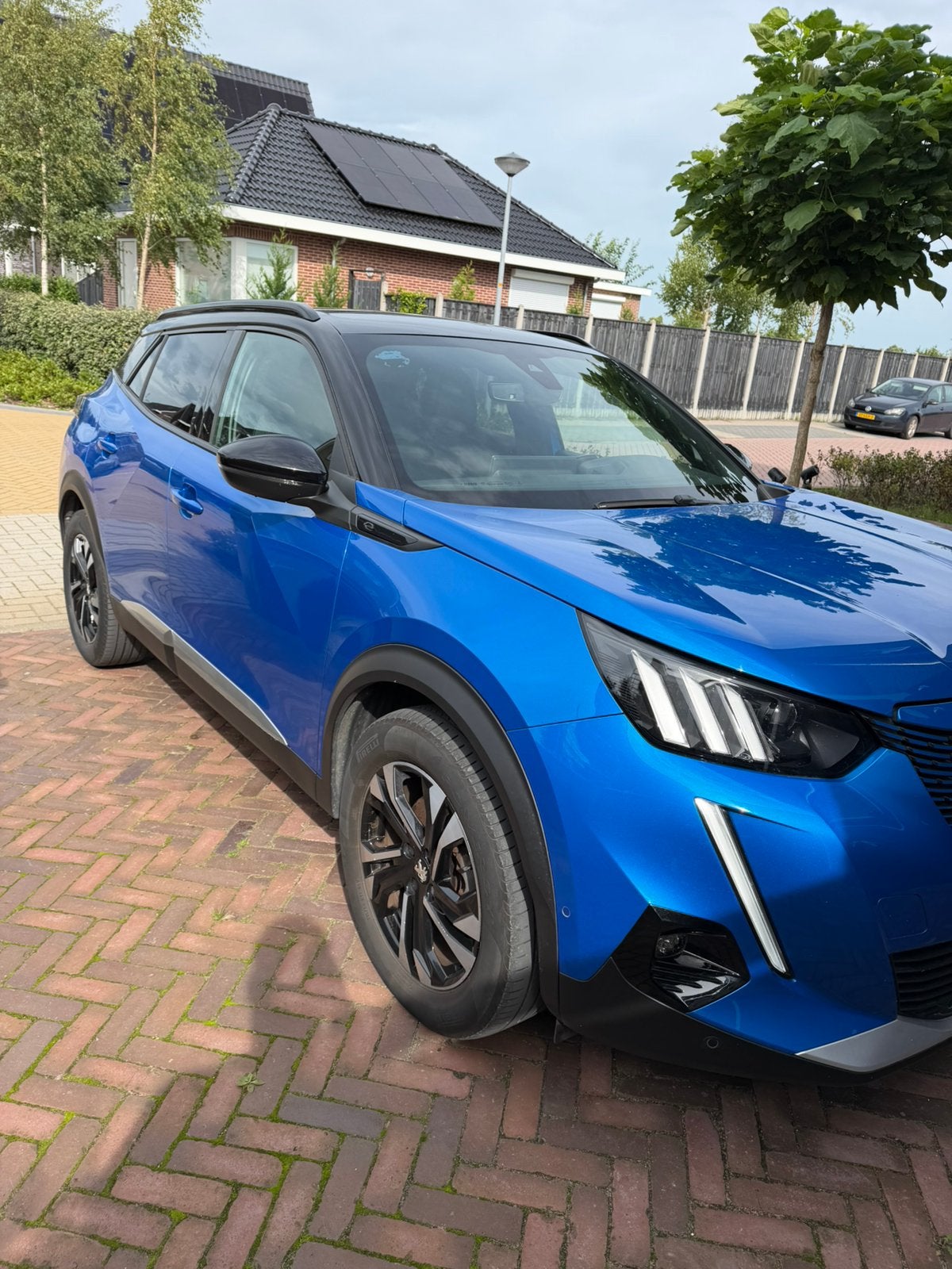 Peugeot e-2008 GT Line | 1e eig. NL | Schuifdak | LED, Auto's, Zwart, Blauw, Leder en Stof, Elektrisch