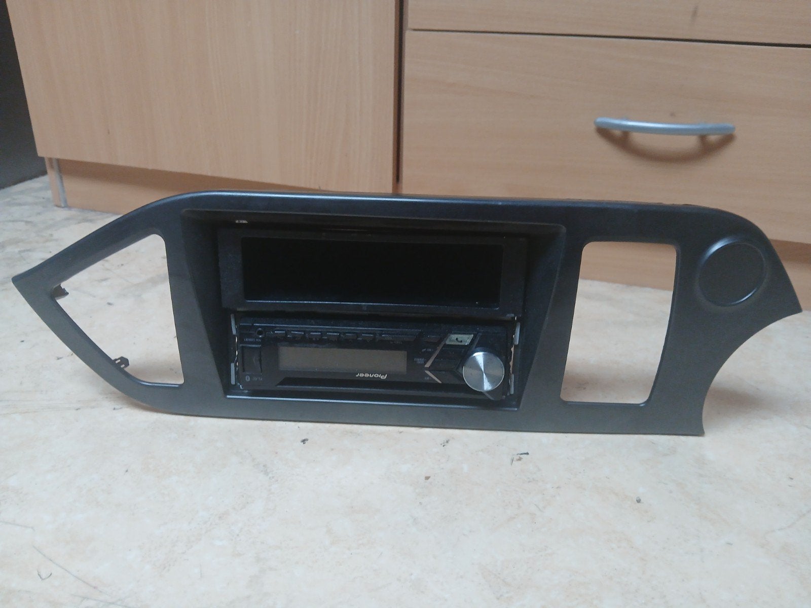 Pioneer DEH-S3000BT autoradio met inbouwframe Kia Picanto, Auto diversen, Ophalen of Verzenden, Gebruikt