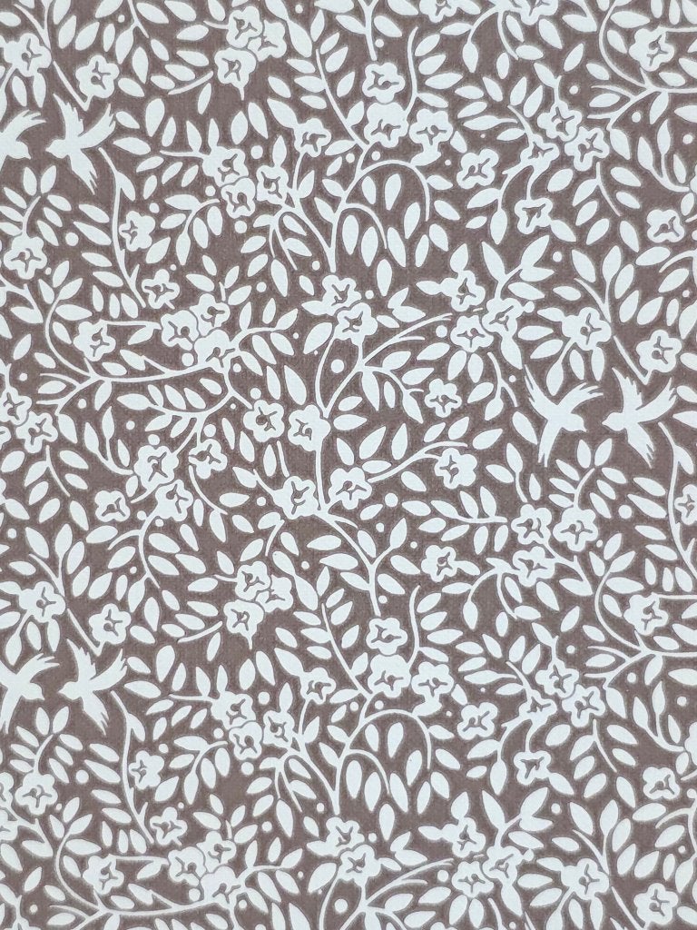 5591 Vintage bloemenbehang vogeltjes takjes op bruin swiet, Ophalen of Verzenden, Bruin