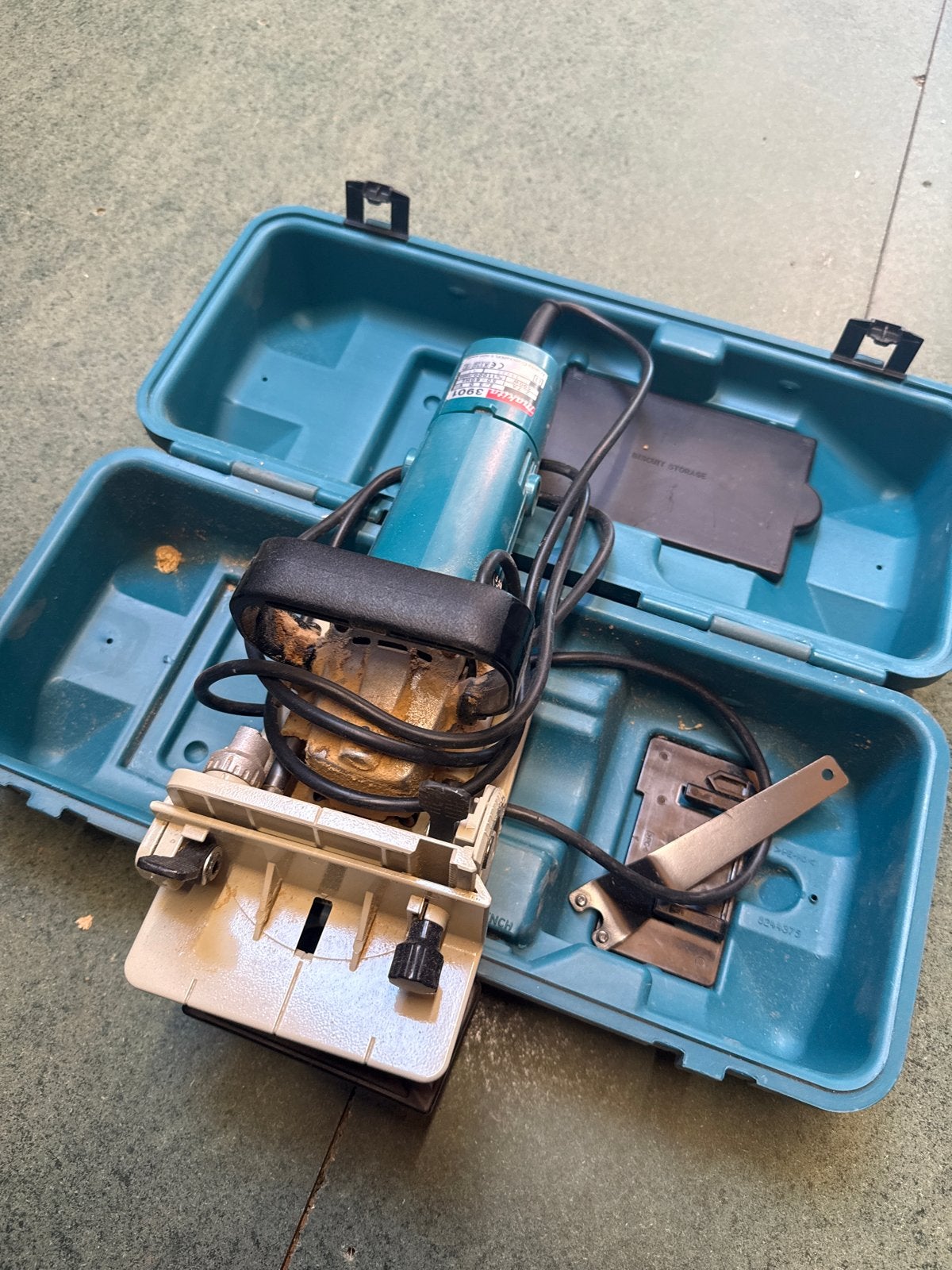 Makita Lamellenfrees in koffer, Doe-het-zelf en Verbouw, Gereedschap | Freesmachines, Ophalen, Gebruikt, Elektrisch, Lamellenfrees