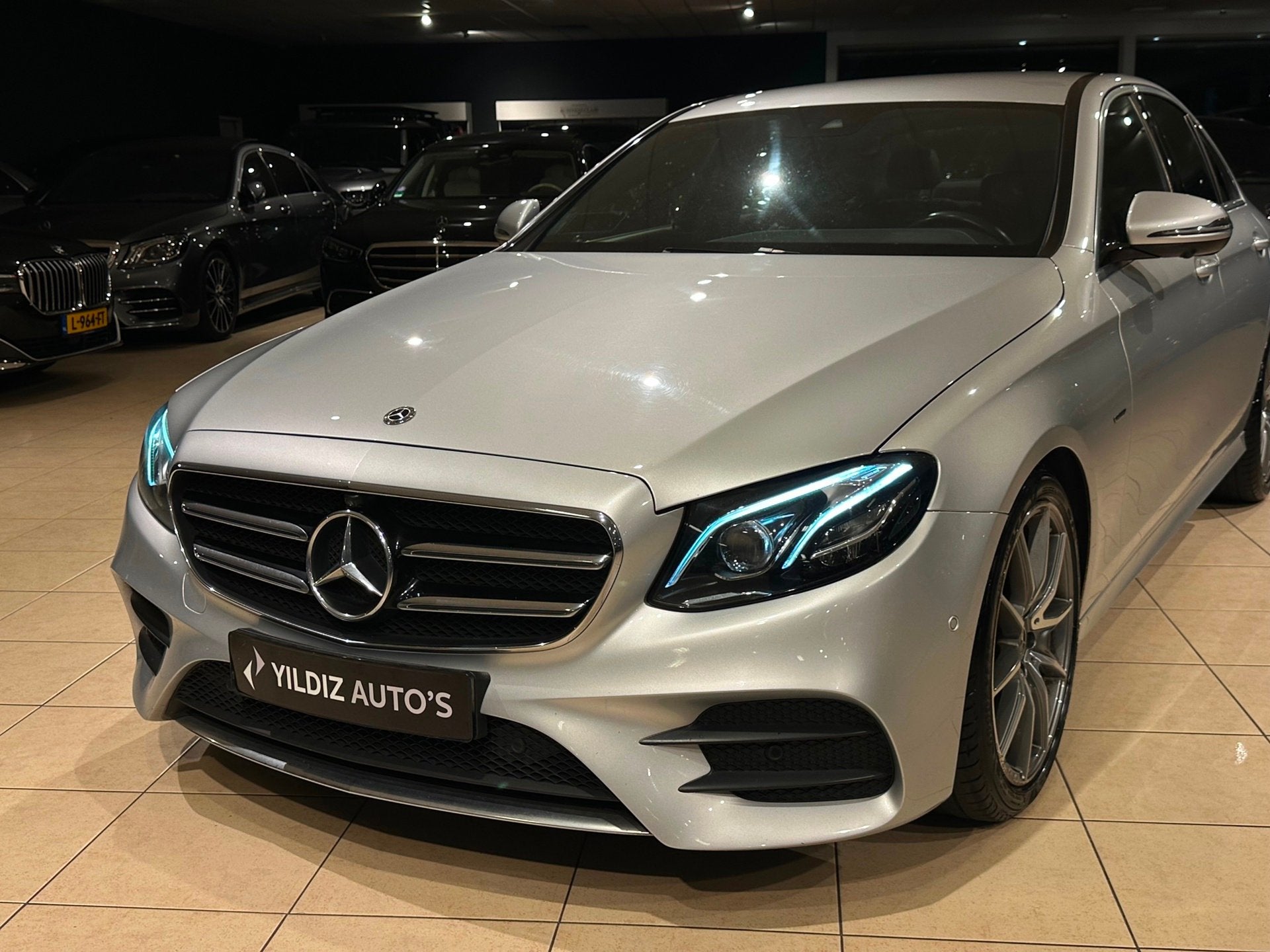 Mercedes-Benz E-klasse E200 d Aut9/AMG-Line/Memory/Leder/Dig, Auto's, Mercedes-Benz, Achterwielaandrijving, Gebruikt, 4 cilinders