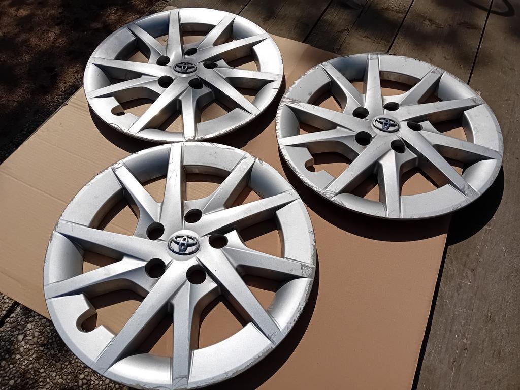 OEM Toyota Prius wieldoppen 16 inch, Auto diversen, Wieldoppen, Ophalen