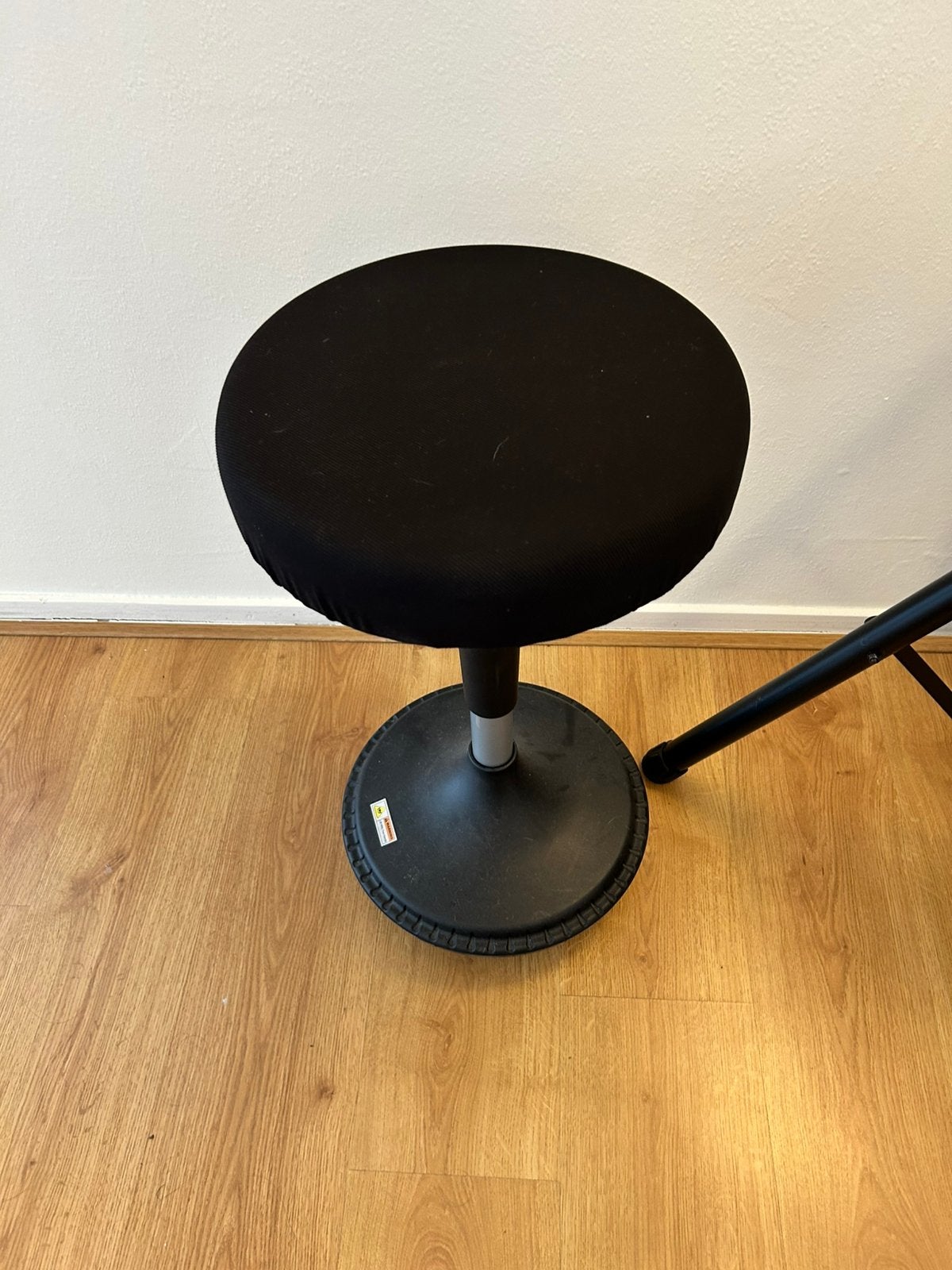 Wobble stool - Wiebelkruk uncaged ergonomics, Ophalen of Verzenden, Zo goed als nieuw, Zwart