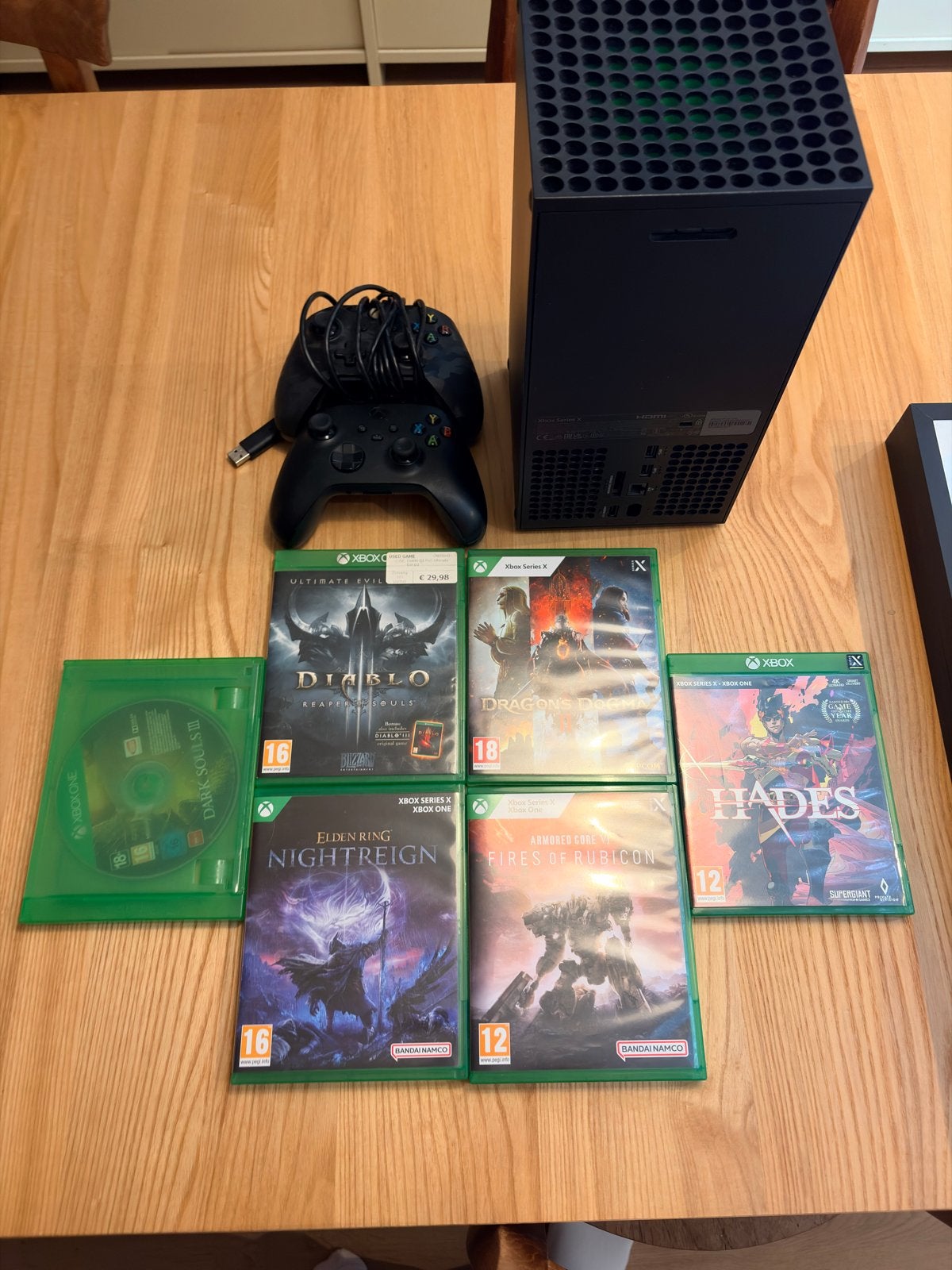 Xbox Series X 1TB met 3 controllers en 6 spellen, Ophalen of Verzenden, Zo goed als nieuw, Xbox Series X