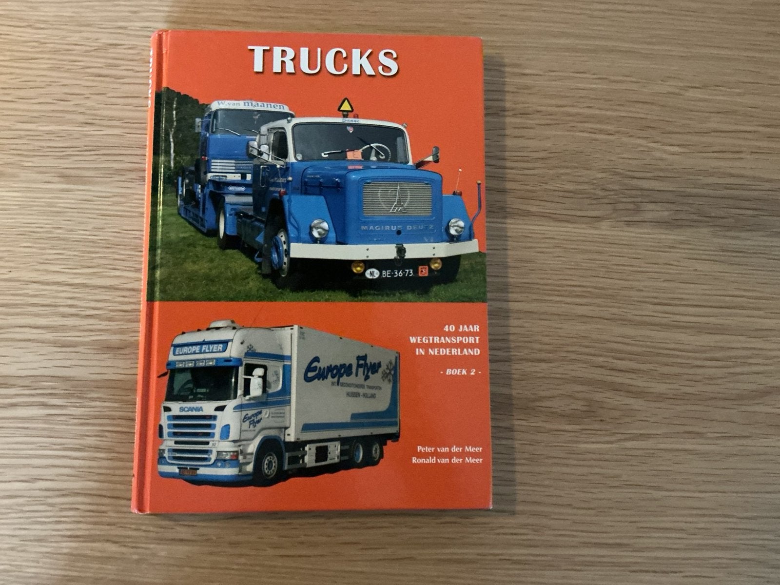 3 boeken, 2 x DAF, 1 x 40 jaar wegtransport in Nederland, Boeken, Verzenden, Zo goed als nieuw, Vrachtwagen