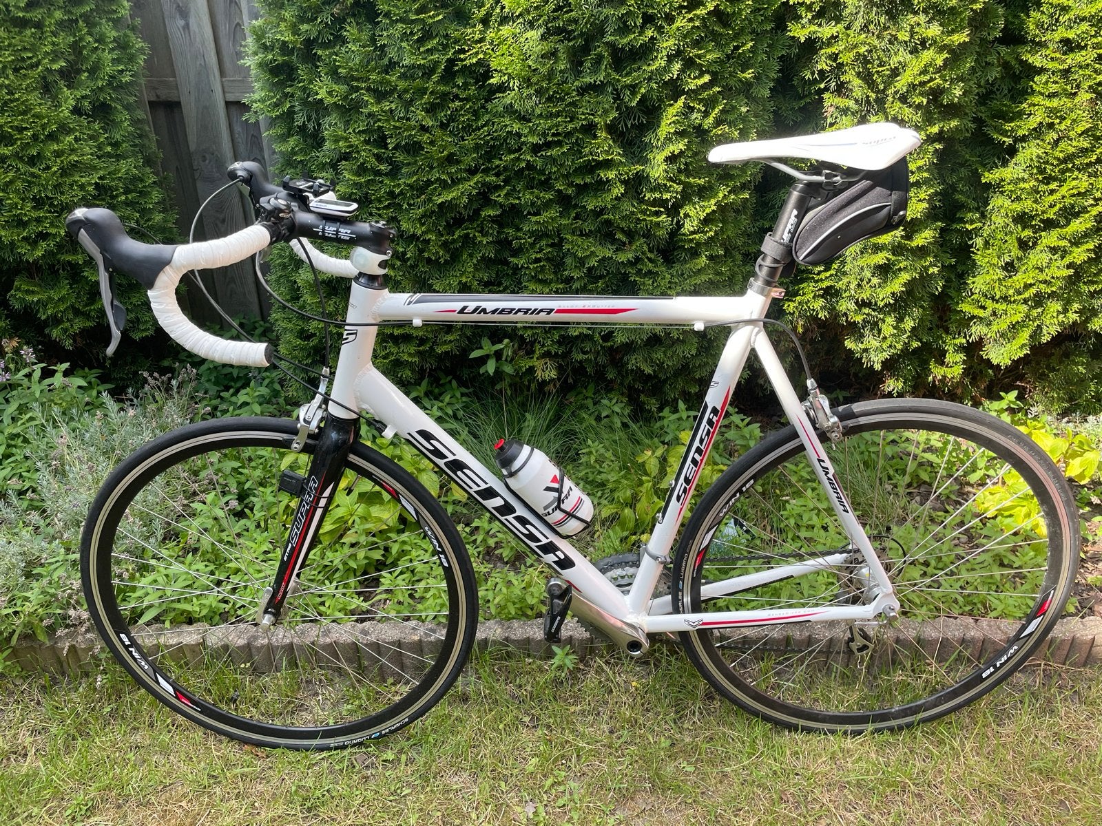 Sensa Umbria racefiets - maat 61 - Shimano Tiagra - Wit/Rood, 28 inch, Gebruikt, Aluminium, 15 tot 20 versnellingen