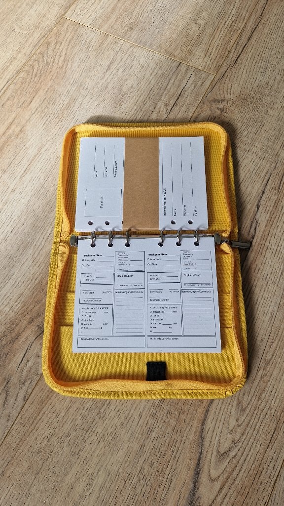 Nieuw duiklogboek in gele map + extra vulling, Watersport en Boten, Ophalen of Verzenden, Nieuw, Overige typen