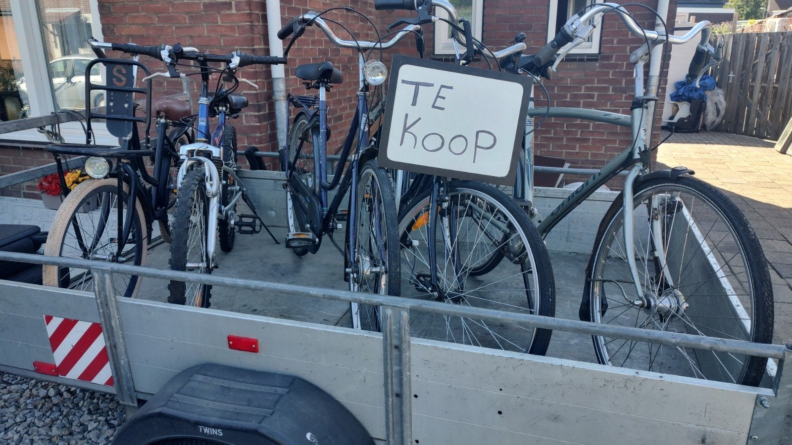 Te Koop Diverse Fietsen, Fietsen en Brommers, Fietsaccessoires | Fietsenrekken, Ophalen, Gebruikt