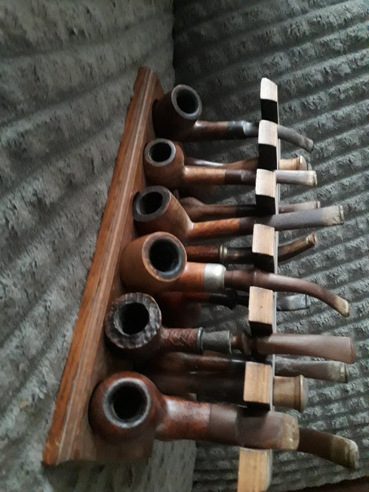 Vintage houten pijpenrek met diverse pijpen, Verzenden, Gebruikt, (Water)pijp