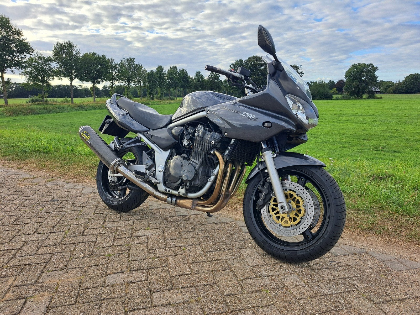 Suzuki GSF 1200 s Bandit, Motoren, Particulier