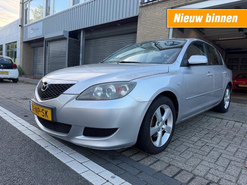 Mazda 3 1.6 TOURING AUTOMAAT AIRCO RIJDT GOED NAP APK, Gebruikt, 4 cilinders, Origineel Nederlands, 550 kg