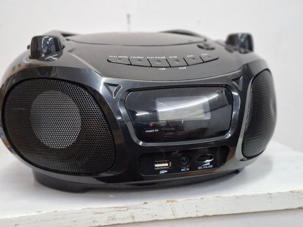 zwarte cd speler met usb en radio en verlichting, Ophalen of Verzenden, Gebruikt
