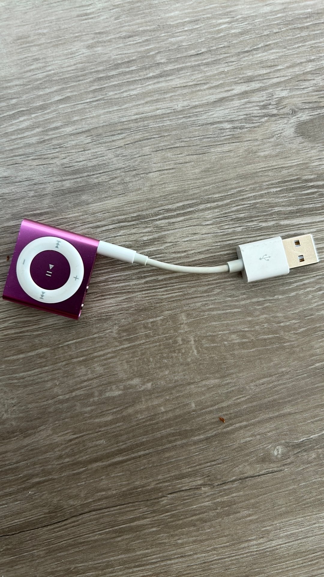 iPod Shuffle (4e generatie) roze, Telecommunicatie, Mobiele telefoons | Telefoon-opladers, Ophalen, Zo goed als nieuw, Apple