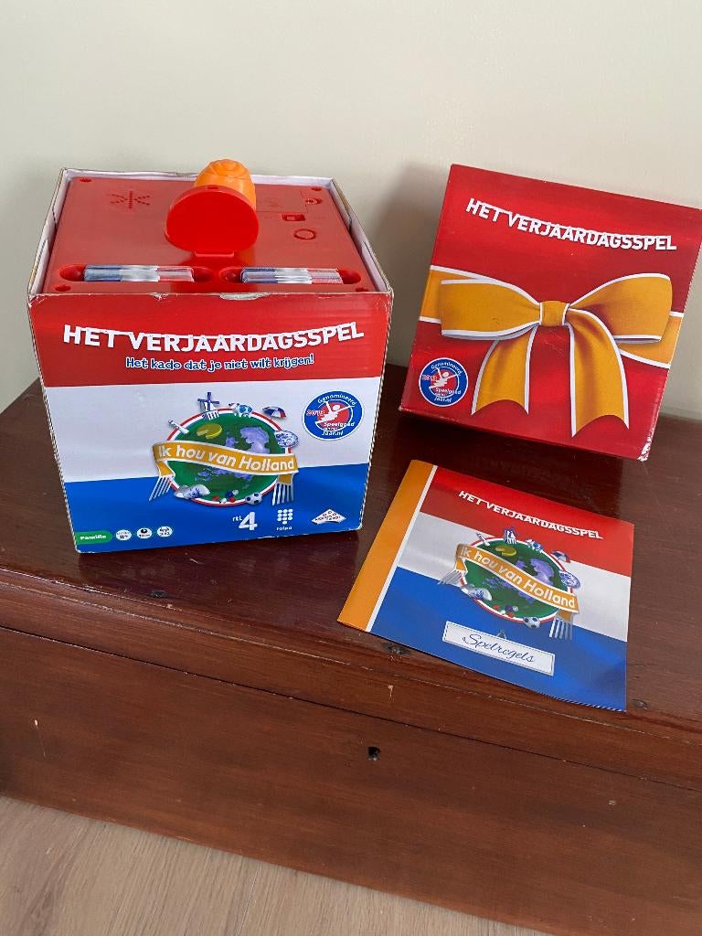 Het Verjaardagsspel van ik Hou van Holland, Drie of vier spelers, Ophalen, Zo goed als nieuw
