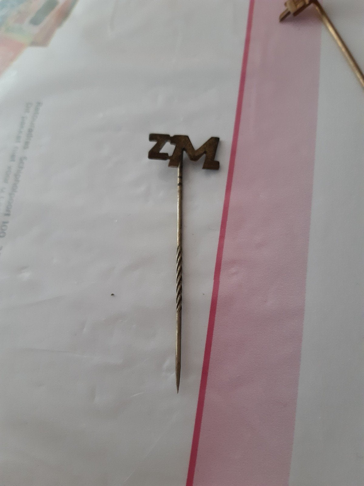 Speldje ZM, Ophalen of Verzenden, Zo goed als nieuw, Overige onderwerpen, Speldje of Pin