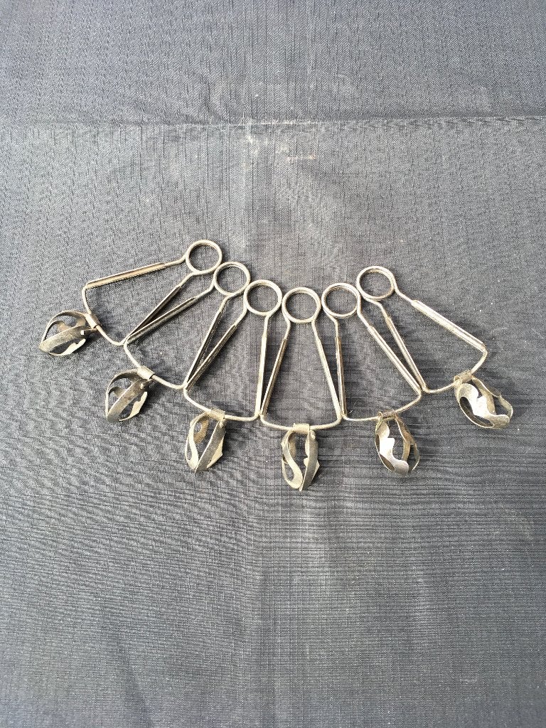 6 verzilverde escargotklemmen of slakkentangen, Ophalen of Verzenden
