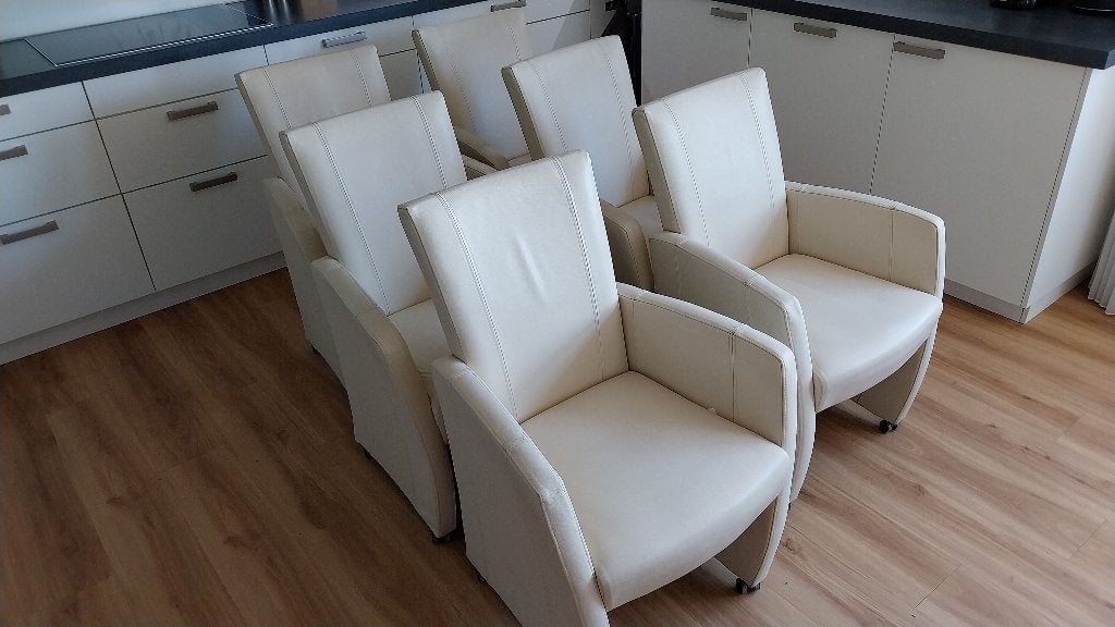 6 leren eetkamerstoelen op wieltjes, Huis en Inrichting, Stoelen, Ophalen, Gebruikt, Overige kleuren, Algemeen