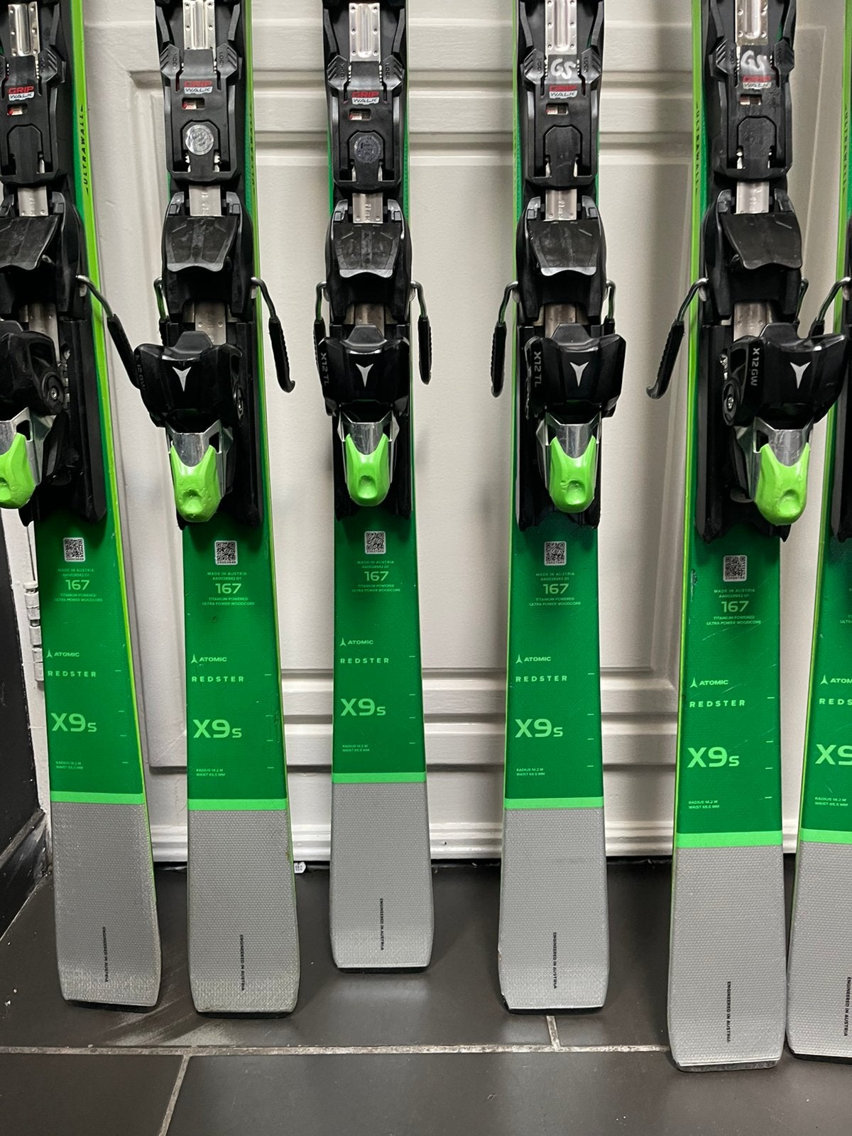 167cm ATOMIC REDSTER X9S 1200€ x9 s voor kenner best Atomic, 160 tot 180 cm, Ophalen of Verzenden, Zo goed als nieuw, Carve
