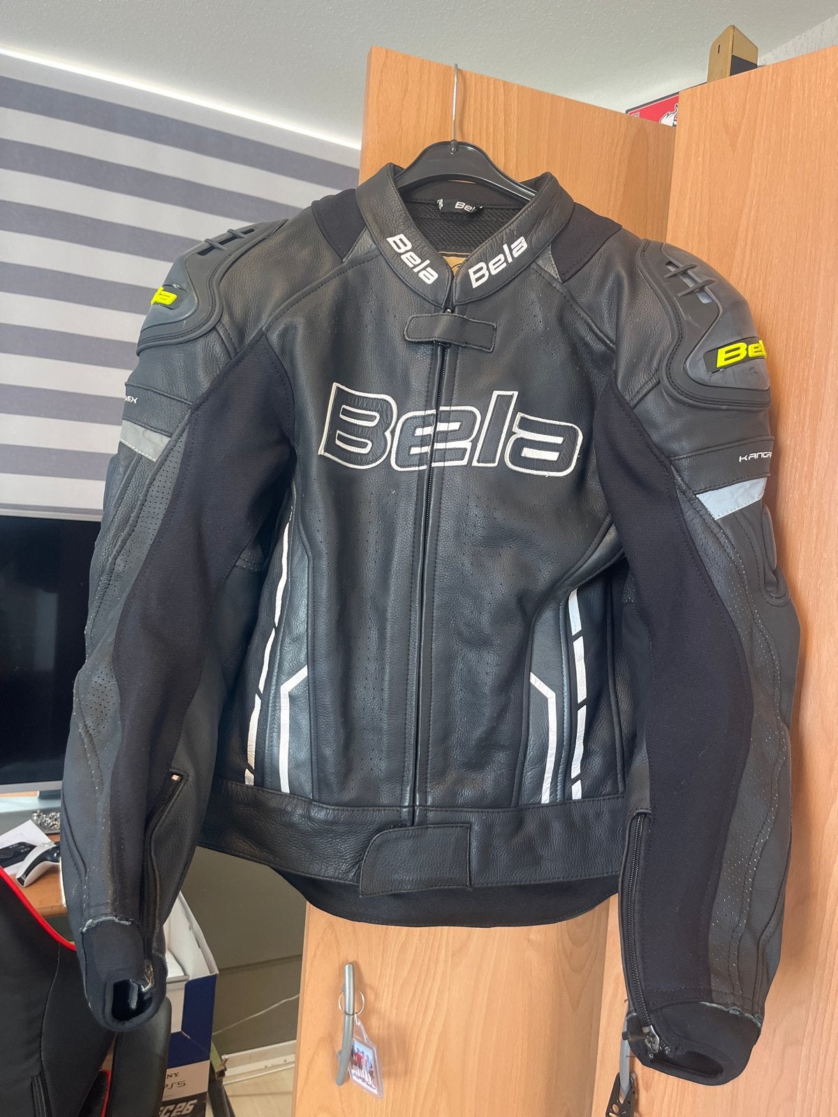 Bela motorjas maat 50 - Zwart leren motorjack, Ophalen of Verzenden, Tweedehands, Dames, Jas | leer
