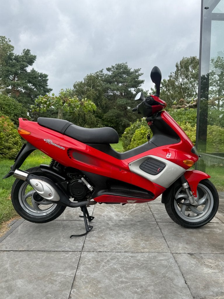 ⭐️Gilera runner darkdream 50cc 2 takt slechts 9000 km⭐️, Niet ingevuld, Niet ingevuld, Niet ingevuld