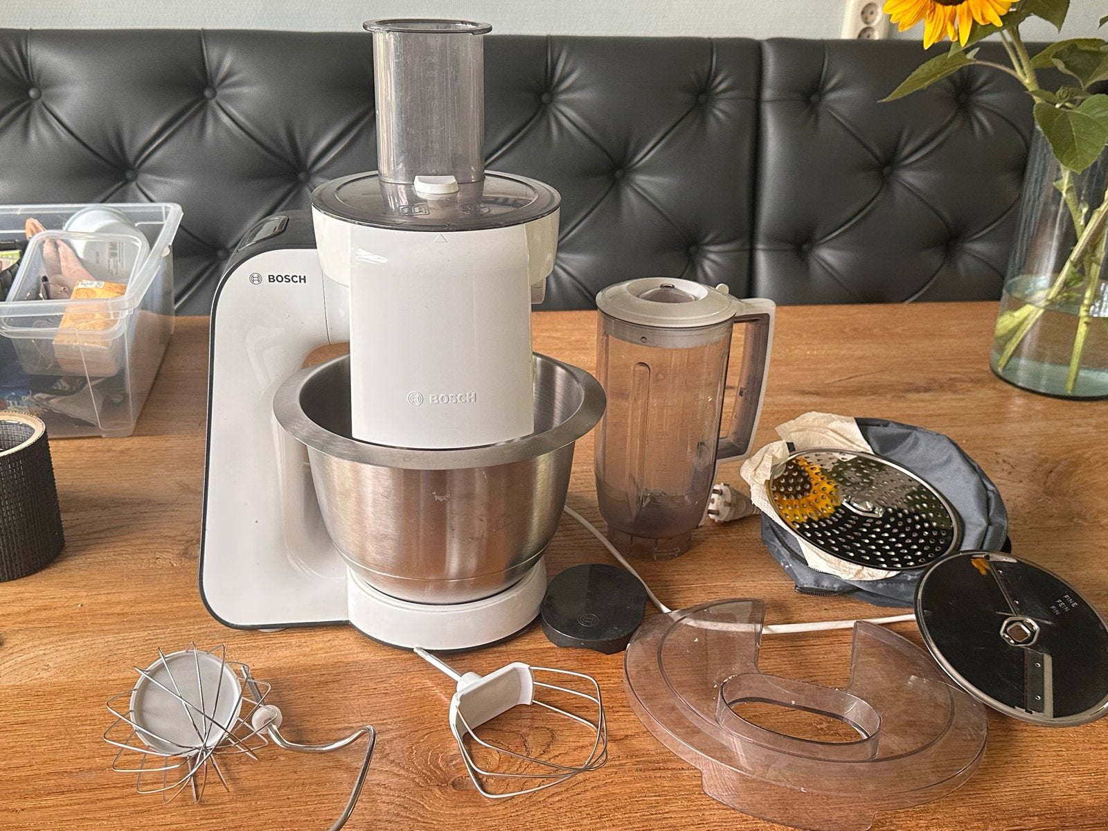 Bosch Keukenmachine MUM52120/03 met accessoires, 2 tot 3 liter, Ophalen, Zo goed als nieuw, 3 snelheden of meer