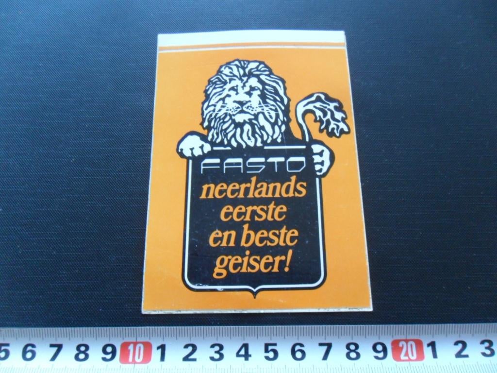sticker FASTO neerlands eerste en beste geiser, Ophalen, Zo goed als nieuw