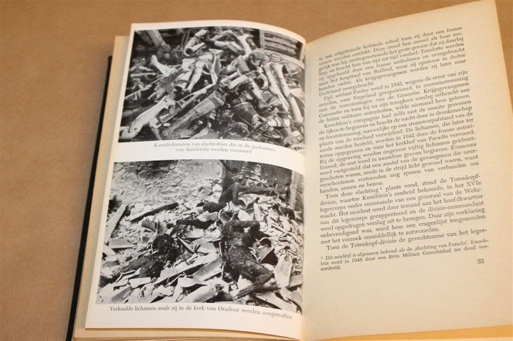 De Gesel van het Hakenkruis — Nazi-Oorlogsmisdaden 1955, Ophalen of Verzenden, Tweede Wereldoorlog, Gelezen, Overige onderwerpen
