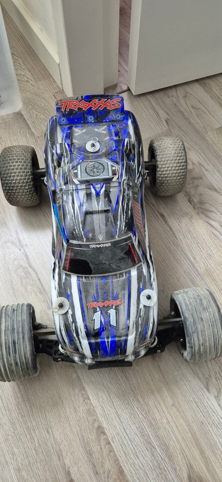 bestuurbare auto, Ophalen, Gebruikt, Overige schalen, Auto offroad