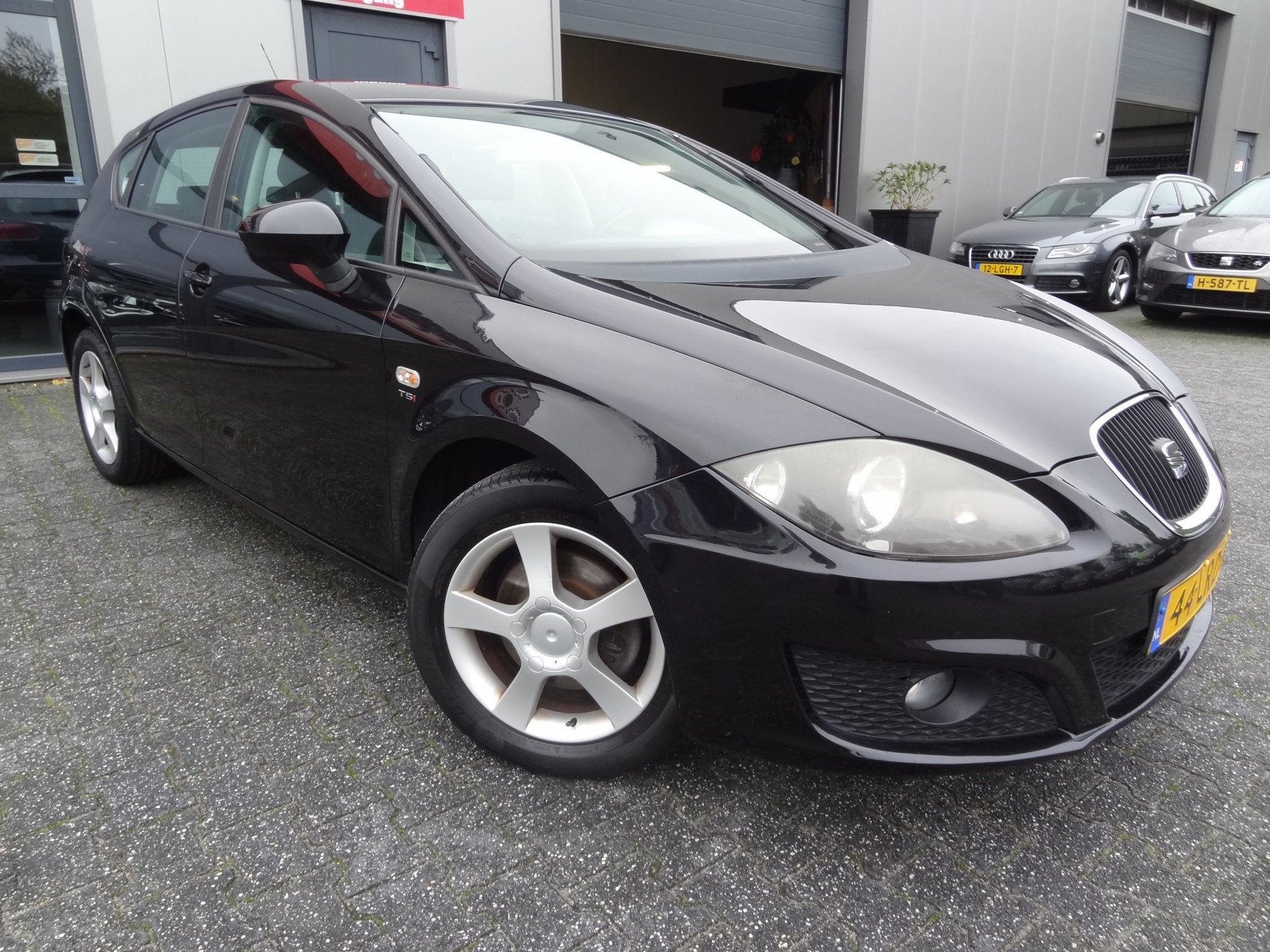 SEAT Leon 1.4 TSI Style | CRUISE | LMV | AIRCO | (bj 2009), Stof, Gebruikt, 4 cilinders, Leon