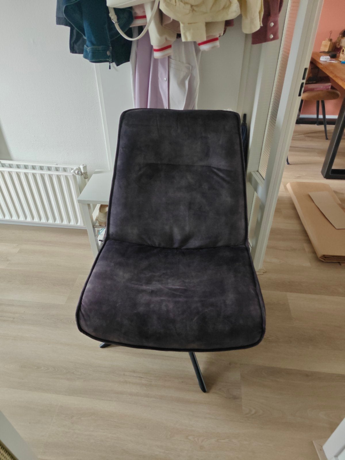 Comfortabele grijze stoffen stoel (leen bakker 300eu nieuw), Huis en Inrichting, Ophalen, Gebruikt, Eén, Stof