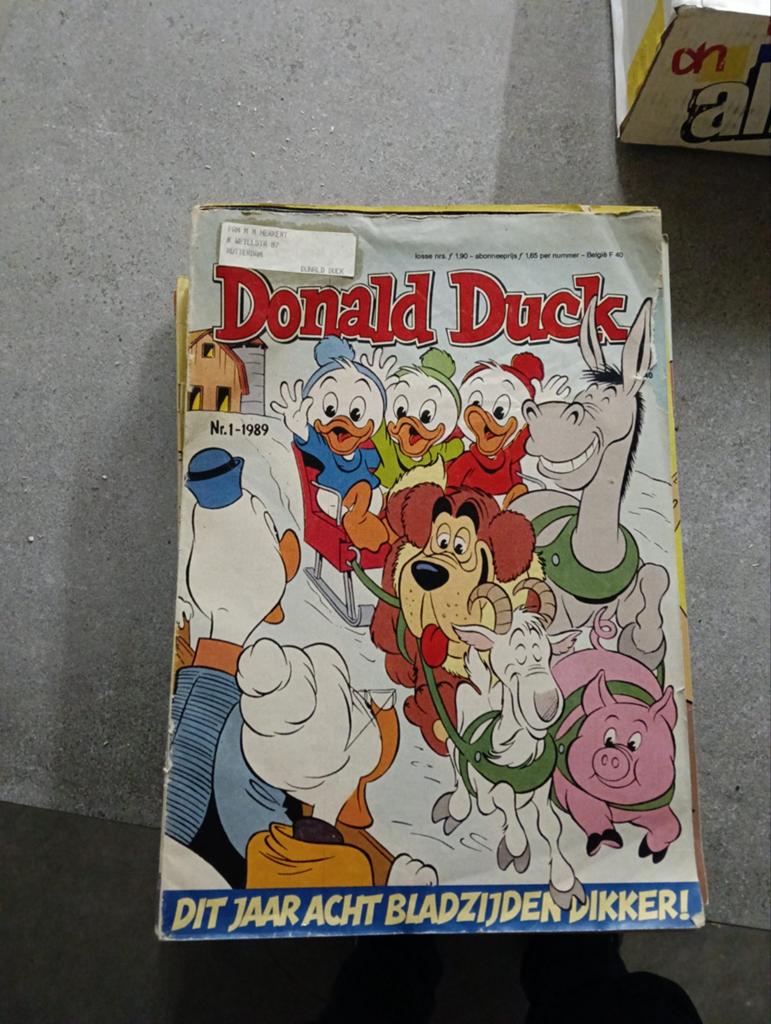Donald Duck Jaargangen 1983-1999 - Diverse nummers, Meerdere stripboeken, Ophalen of Verzenden, Gelezen, Walt Disney