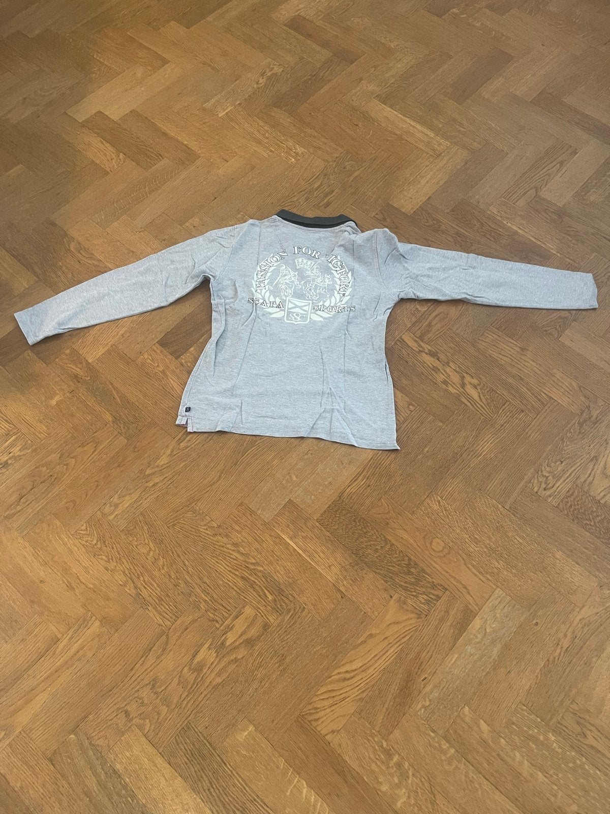 Grijze Scapa Sports longsleeve met kraag, maat 16 jaar, Kleding | Heren, Ophalen, Gedragen, Grijs