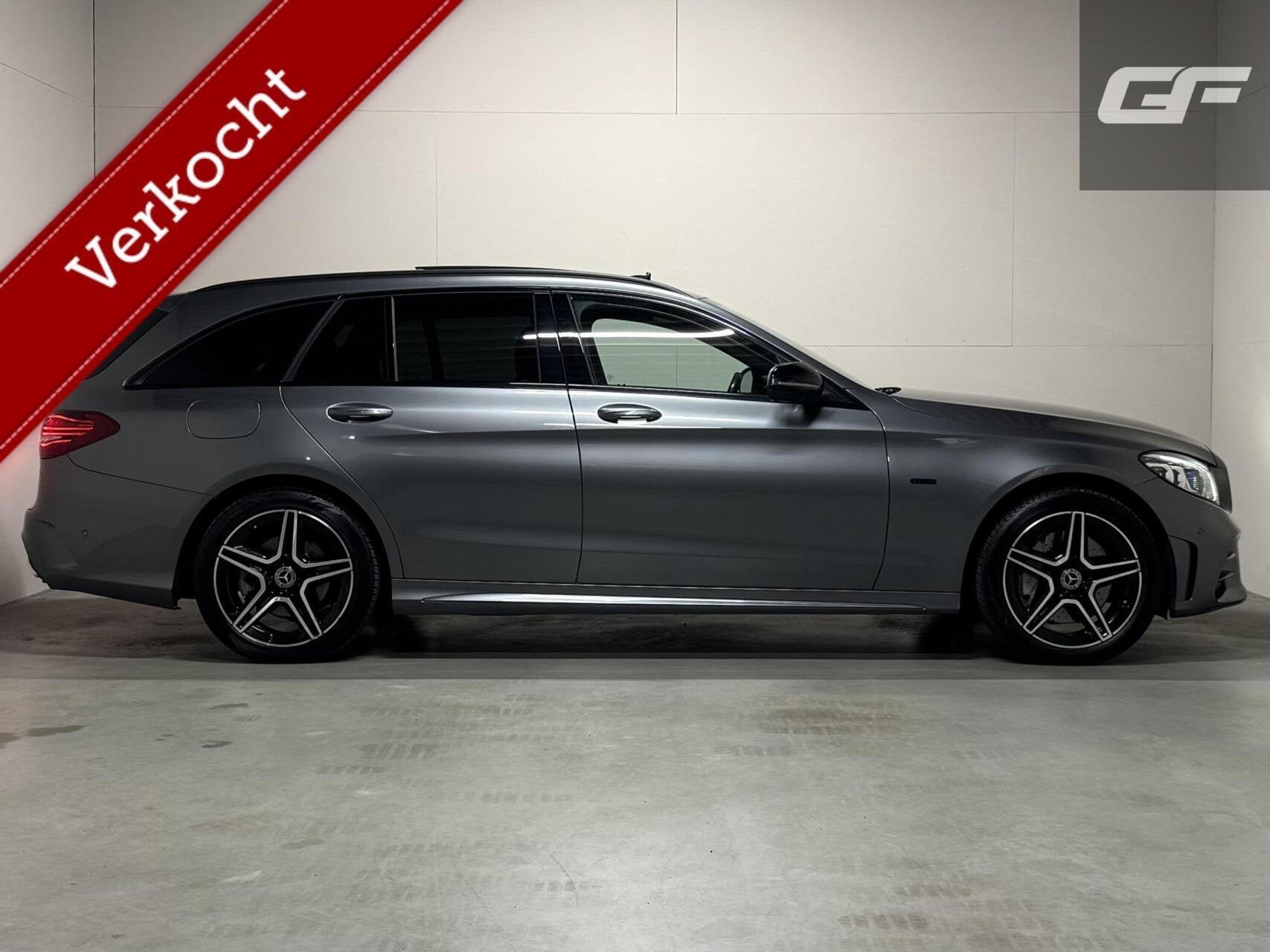 Mercedes C-klasse Estate 300e AMG Pano Leer 360° Trekh. NAP, Auto's, Achterwielaandrijving, Met garantie (alle), 320 pk, Hybride Elektrisch/Benzine