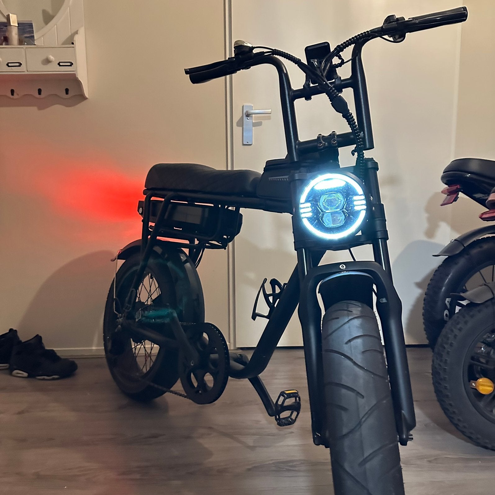 EB2 Fatbike Zwart |€400 (bieden mag), Ophalen, Zo goed als nieuw, Overige merken