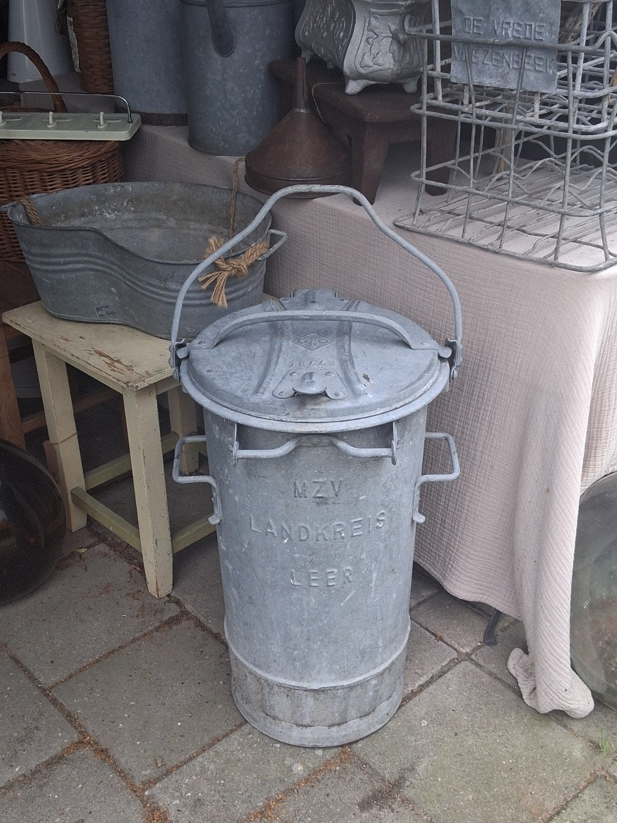Oude zinken vuilnisemmer, hoog model, brocante, Ophalen